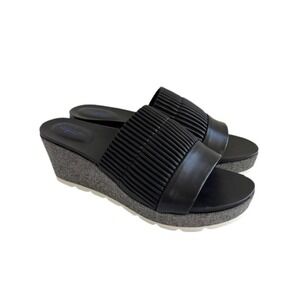 TAHARI GIGI Open Toe Casual Wedge Women's Sandals Size 9.5 M Black Leather EUC